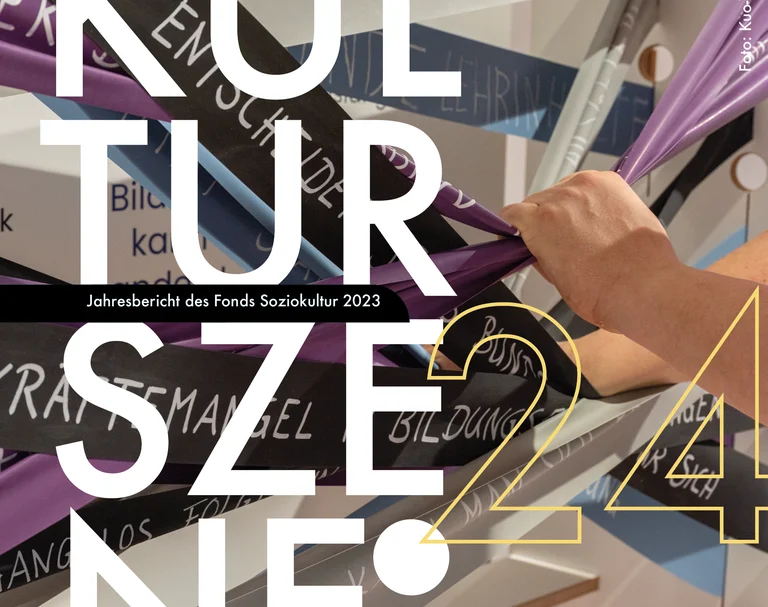 Titelbild des Magazins mit der Aufschrift Kulturszene 24, Jahresbericht des Fonds Soziokultur 2023